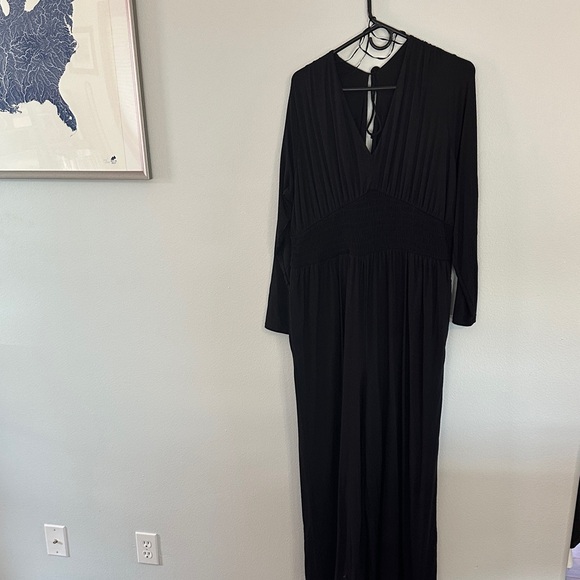 Old Navy Pants - Old Navy Black Long Sleeve V-Neck Jumpsuit with Waist Smocking